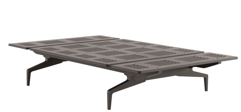 Legnoletto Bett von Alias, modernes Design mit Lattenrost und minimalistischen Füßen.